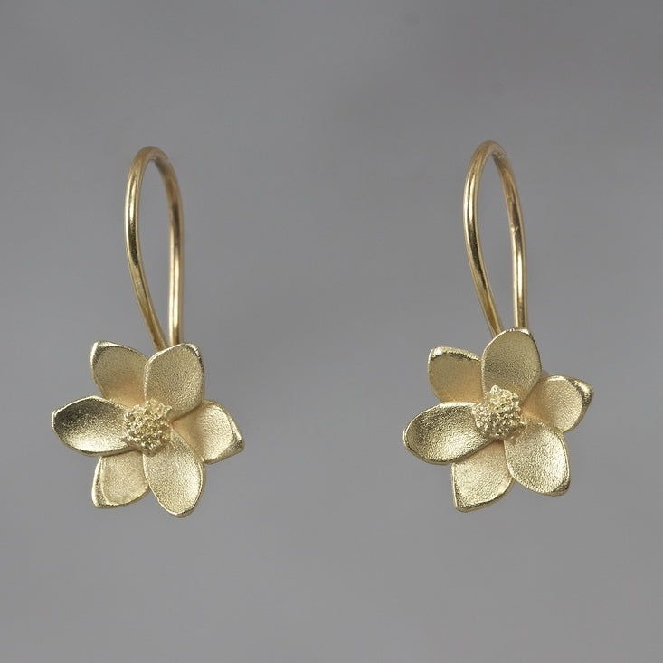 Magnolia 18 Karat Gold Loop Earrings
